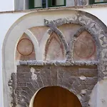 Le Petit Bouganville * Salerno
