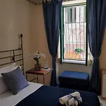 Le Petit Bouganville Salerno