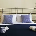 Lägenhet Le Petit Bouganville Salerno