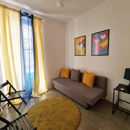 Le Petit Bouganville Lägenhet Salerno